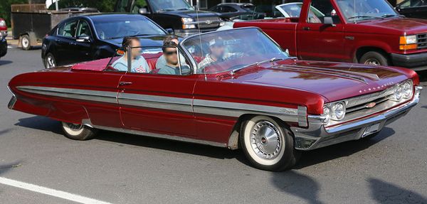 Oldsmobile Starfire - 1961