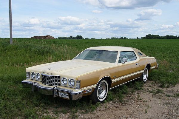 Ford Thunderbird (6th gen) - 1972