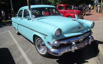 Ford Customline - 1952