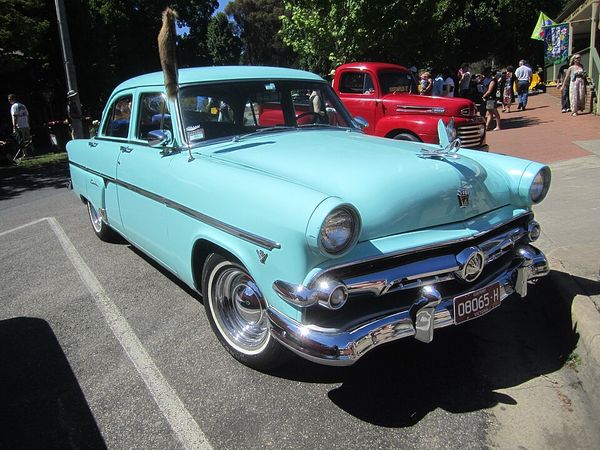 Ford Customline - 1952