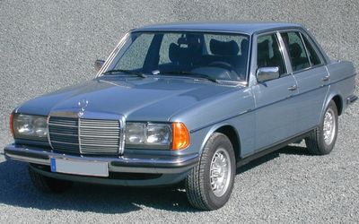 Mercedes-Benz 200 - 1975 [ W123 ]